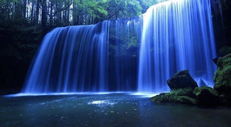 CgskRj's tweet photo. ？！！！凄い滝！
#絶景 https://t.co/7gqodINJKO