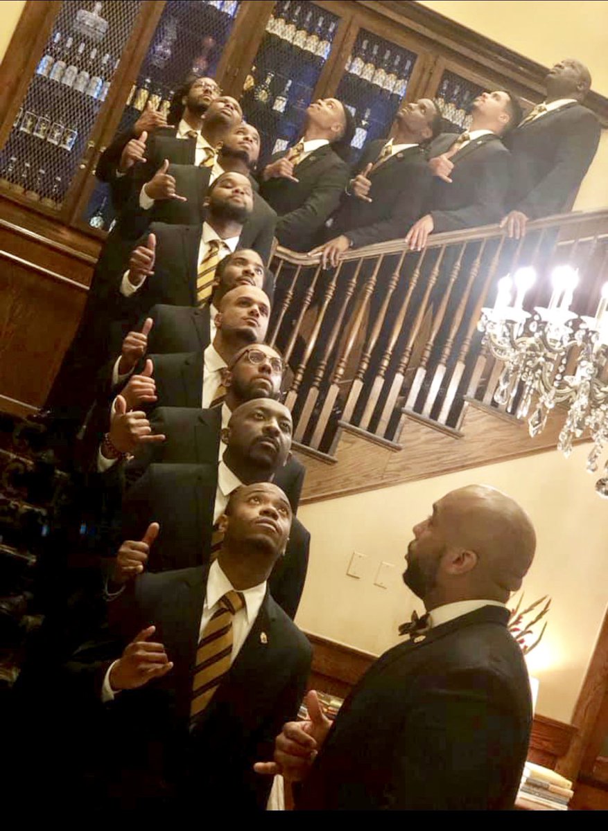 OHLAlphas's tweet photo. Welcome to the house. #618house #DCAlphas #OHL SPR 19 meet Disorderly Conduct https://t.co/dA7mM8EYU3