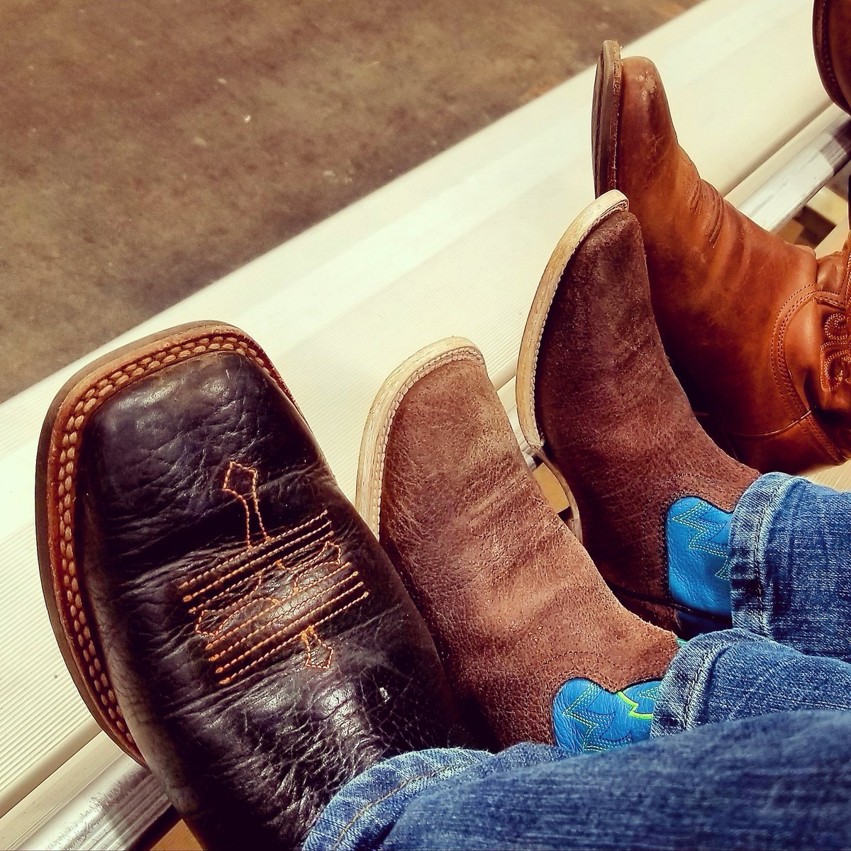 TheAdamDrake's tweet image. That family #BootLife