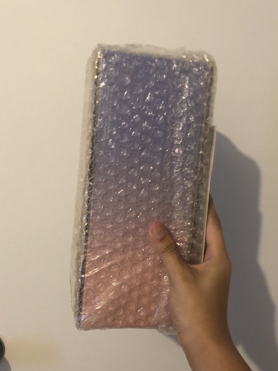 memeejey's tweet photo. Yay! So I got my first Caratbong! It was my first time ordering in @HOROLOLOMARTPH but they were very nice😉! The seller was very accommodating and the product was well packaged! Thank you! Also, thank you for the freebies! #HMPFeedbacks https://t.co/TKM1V1BZMH