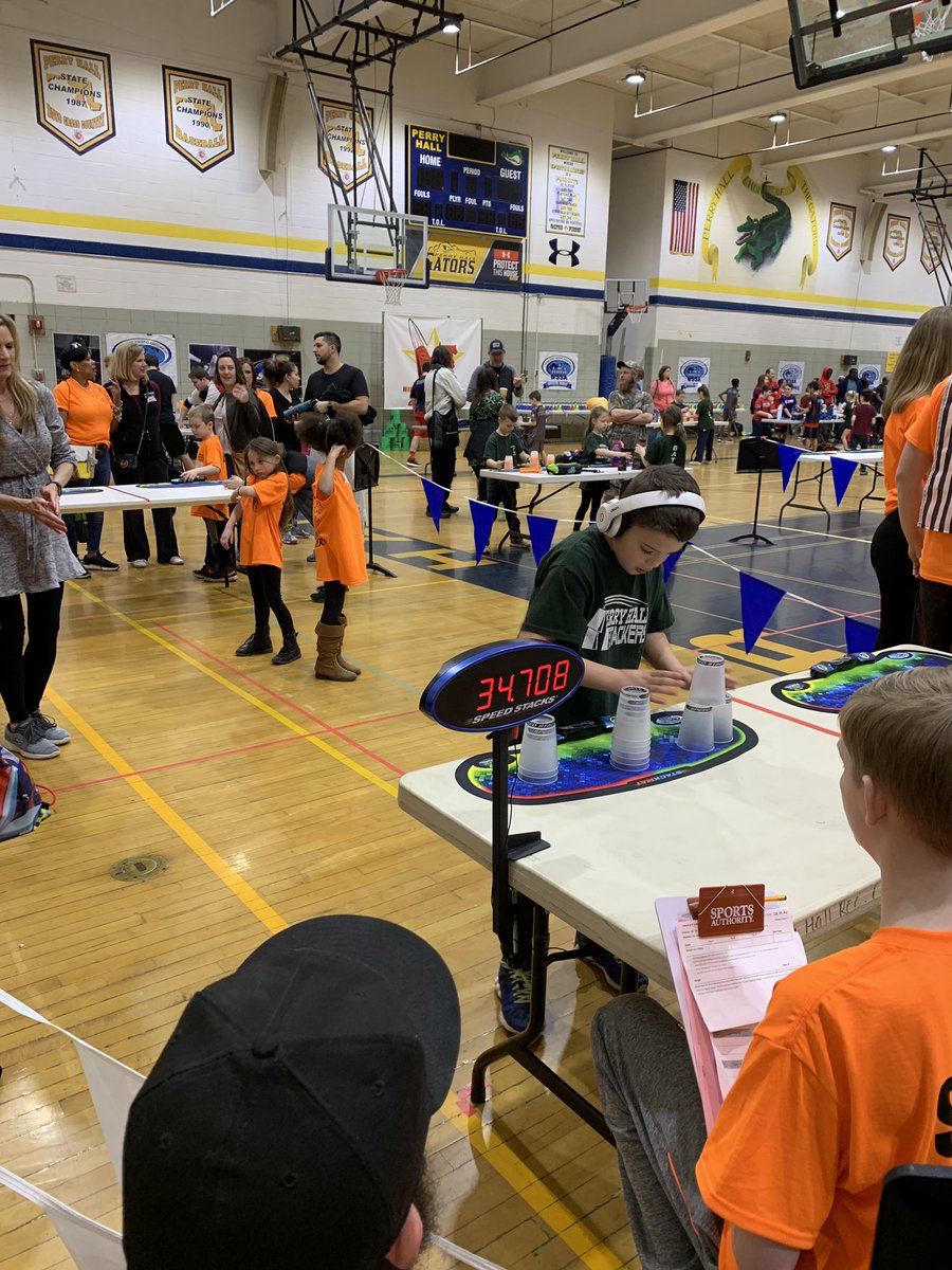 MDstackers's tweet photo. Proud of today’s @PerryHallES #GatorStackers at the #MidAtlanticRegionals 🐊@theWSSA @SpeedStacksInc https://t.co/FCuh44uuEO