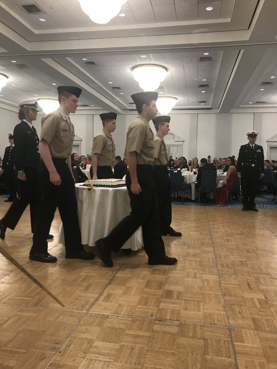 NjrotcCnhs's tweet photo. Military Ball! @PCNJROTC 💃🏻🎊@MajorPenczak @CNHSPrincipal @FRHSDSup https://t.co/FQh7WRRtYN