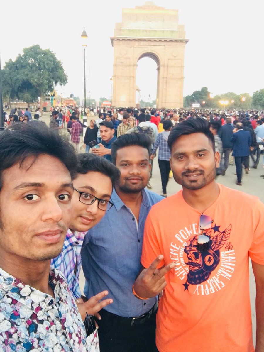 thebinocularboy's tweet photo. We Want Justice!!
We Want Justice!!
We Want Justice!!
#justiceforebiz
#indiagate @aajtak
@narendramodi @PMOIndia @arunjaitley https://t.co/wl5tqzgJEV