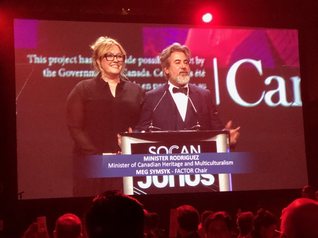 Meg Symsyk presenting tonight at the <a href="/TheJUNOAwards/">The JUNO Awards</a> gala with the Minster of Canadian Heritage @Rodriguez_Pab