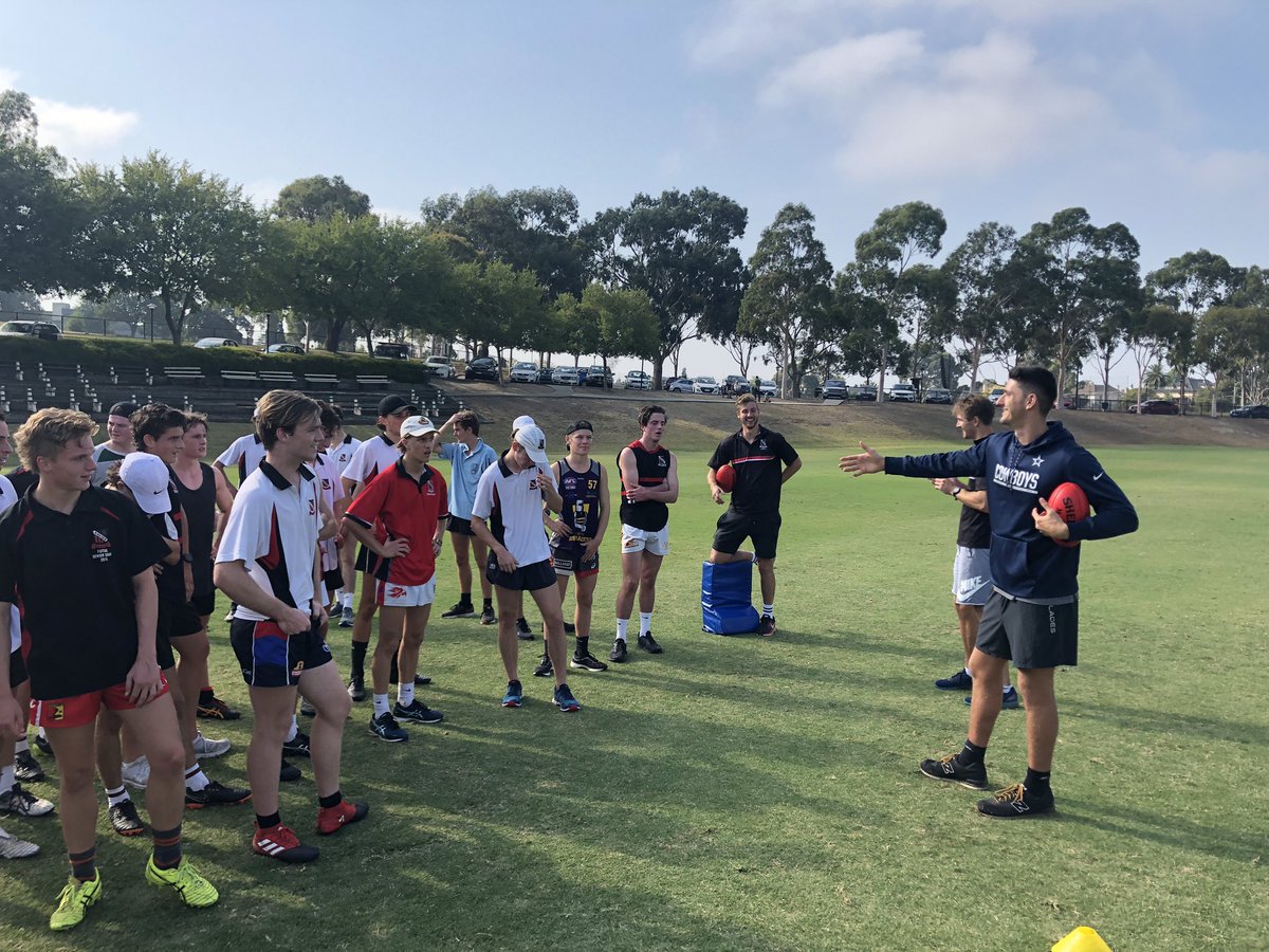 Lachiebuzz's tweet photo. Great to have Hawk & old boy Marc Pittonet at training. He will be taking on the role of tall player coach / mentor this season #xcdevelopment https://t.co/nbcRAVjov8