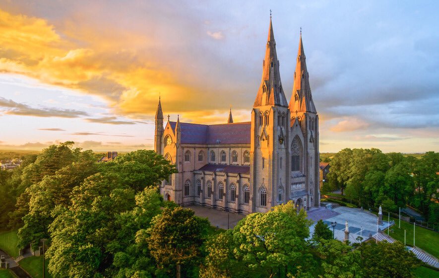 skydavidblevins's tweet photo. One cathedral of St Patrick wasn’t enough for us in Armagh so we built two. A very happy St Patrick’s Day from the fairest county in Ireland. #Home https://t.co/BpXbqeNpdm