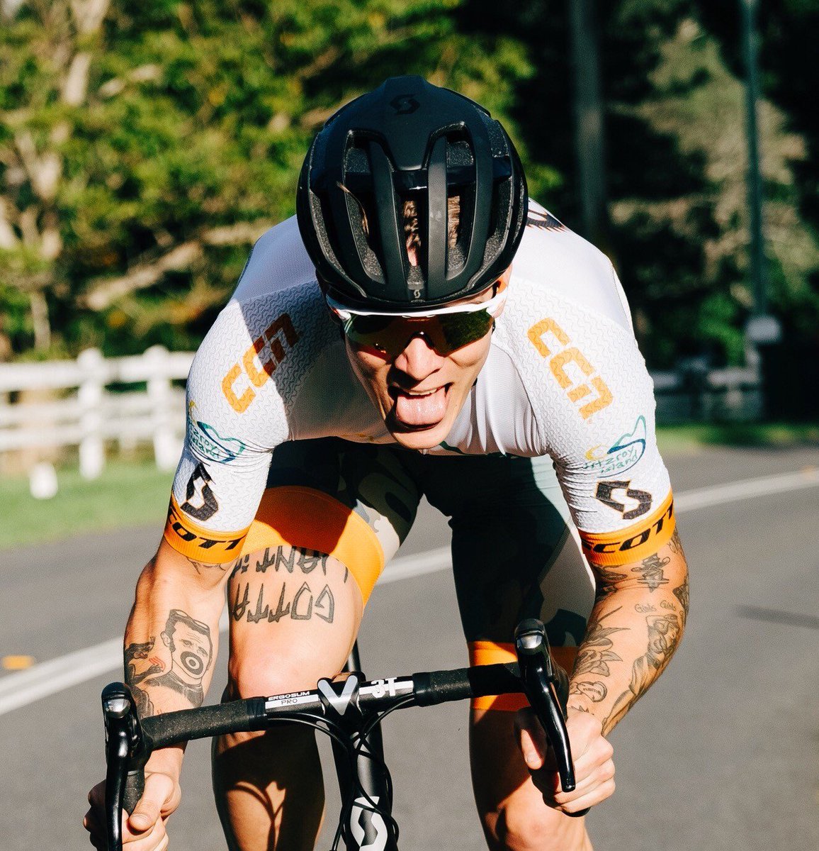 How do you feel like this Sunday? Chillin' or tranin' ?

CCN #CCNsport #CCNcycling