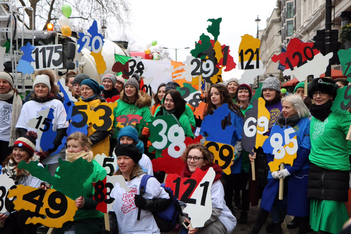 eefhamill's tweet photo. 🇮🇪#LoveIrelandLoveChoice
If you’re wearing green today, please remember what being Irish means in 2019:

☘️A woman’s right to choose
☘️The right to same sex marriage 
☘️Self-identification for trans ppl
☘️The Irish Welcome = Everyone is invited 🤝

#PaddysDay #StPatricksDay https://t.co/VCNgLzvsmF