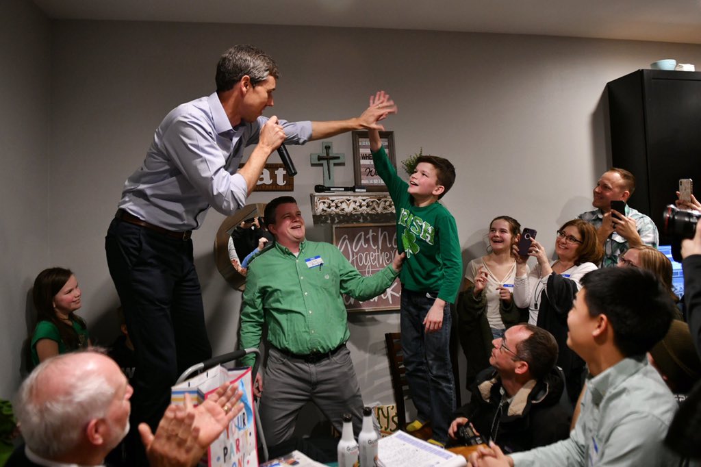 BetoORourke's tweet photo. Closing out an unforgettable three days in Iowa with an energizing house party in Dubuque. https://t.co/rC5IbgzrQa