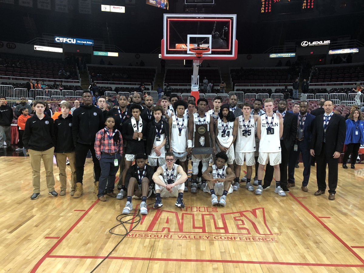 ETHSports's tweet photo. 2019 #IHSAKits BOYS BASKETBALL STATE RUNNER-UP!!! https://t.co/Skk8uJP2Ha