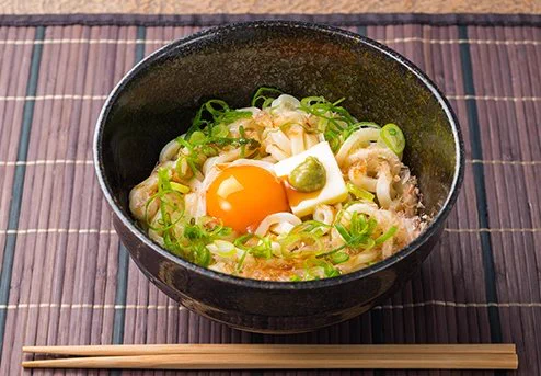 これは絶対美味しいやつ！わさびバター釜玉うどんが食べたい！