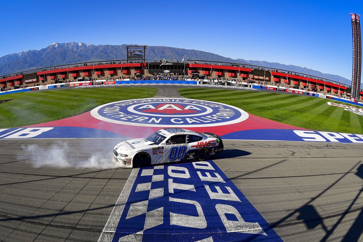 ColeCuster's tweet photo. Crazy getting to win at my home track! Even got to cruze the camp grounds after the race! https://t.co/rnvMLjpiSc