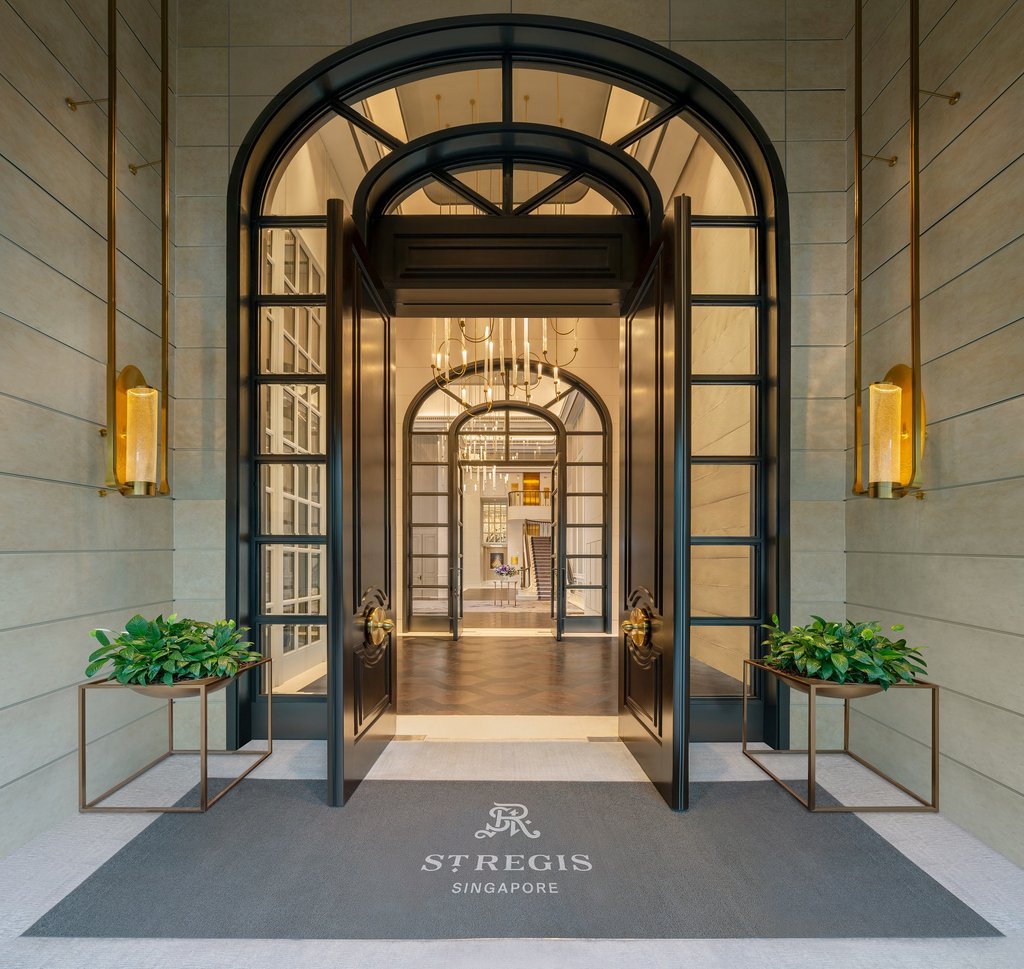 This evening, we unveil Caroline's Mansion during our wedding show. Orchestrate your dream wedding at the Address of exquisite occassions and partake in a suite of exclusive privileges.