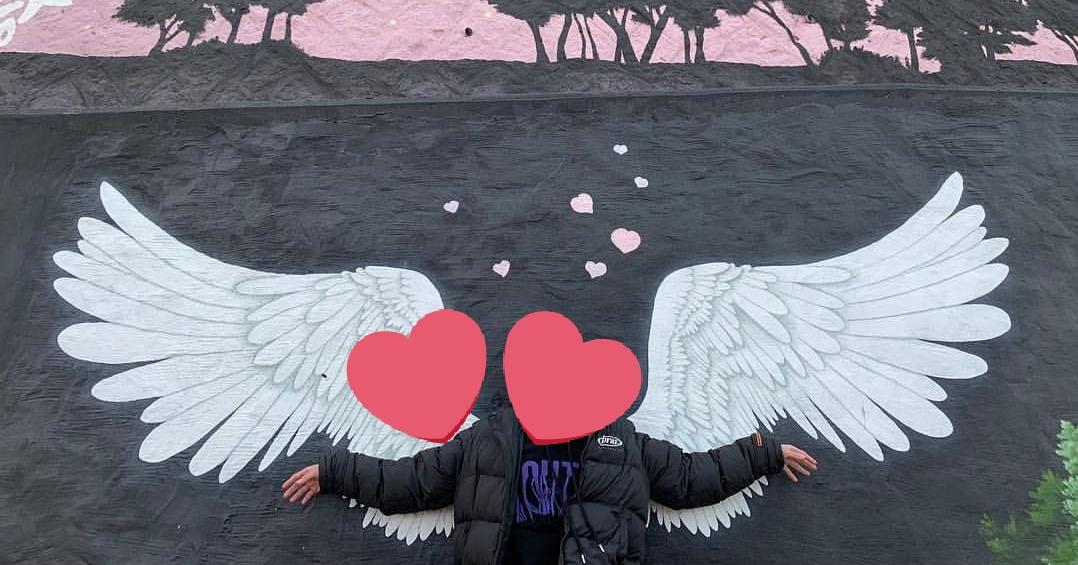 EXOVotingSquad's tweet photo. #TeamEXO Quiz  

Can you tell who is who?? 🤪

#TwitterBestFandom   
#SoompiAwards  
@weareoneEXO 
@B_hundred_Hyun   
@layzhang   
#EXO https://t.co/7EMk4QnTFc