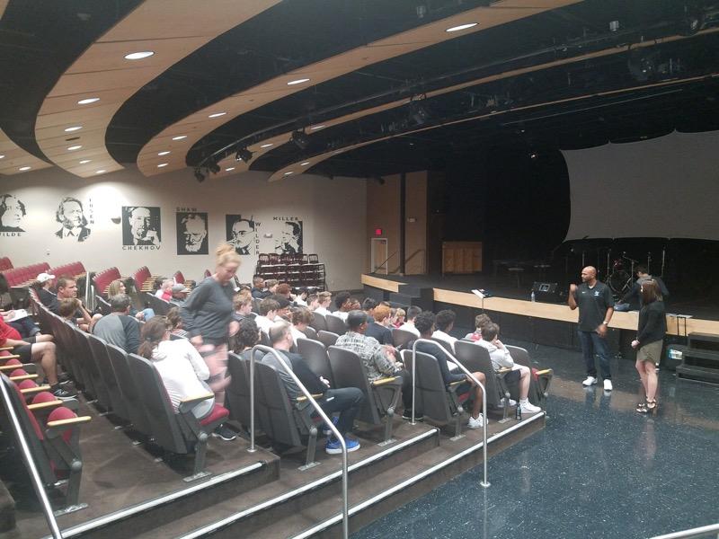 AZSelectBoysBB's tweet photo. Family Workshop w/ NCAA Sports Performance Professional Coaching
#BiggerThanBasketball #HumanGrowth #MentalGame https://t.co/xsr18UlPse