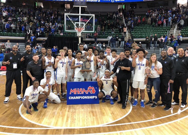 CameronJ21_'s tweet photo. Looking back I’m going to miss every second of this season but I’m blessed to have done this with my brothers love y’all 💙💉 this was for you @kate_moff 💙 #LINCTOWNHERE #statechamps #LLC https://t.co/j6U0ZKzcVA