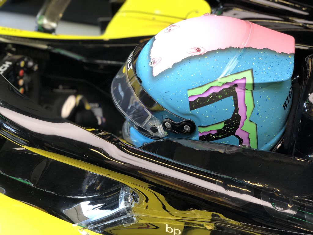 Ready...?! 

#RSspirit #AusGP #RACEday