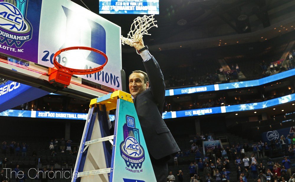 dukebasketball's tweet image. The championship ceremony and net cutting in photos: 
chron.it/2uckbR1