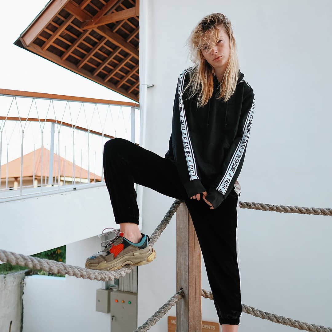 All new collections VIBES ready on store and tokopedia.

Get this stuff 🛒
Enjoy shopping.
.
Tokped : jakclothstore
Intsagram : jakclothstorebekasi

#jakcloth 
#jakclothstore 
#jakclothstorebekasi