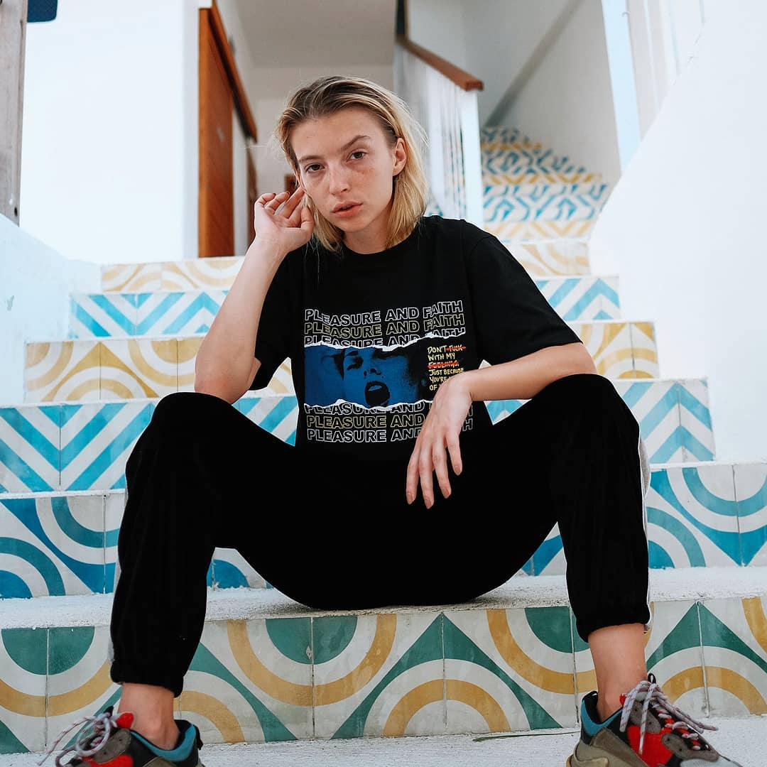 All new collections VIBES ready on store and tokopedia.

Get this stuff 🛒
Enjoy shopping.
.
Tokped : jakclothstore
Intsagram : jakclothstorebekasi

#jakcloth 
#jakclothstore 
#jakclothstorebekasi