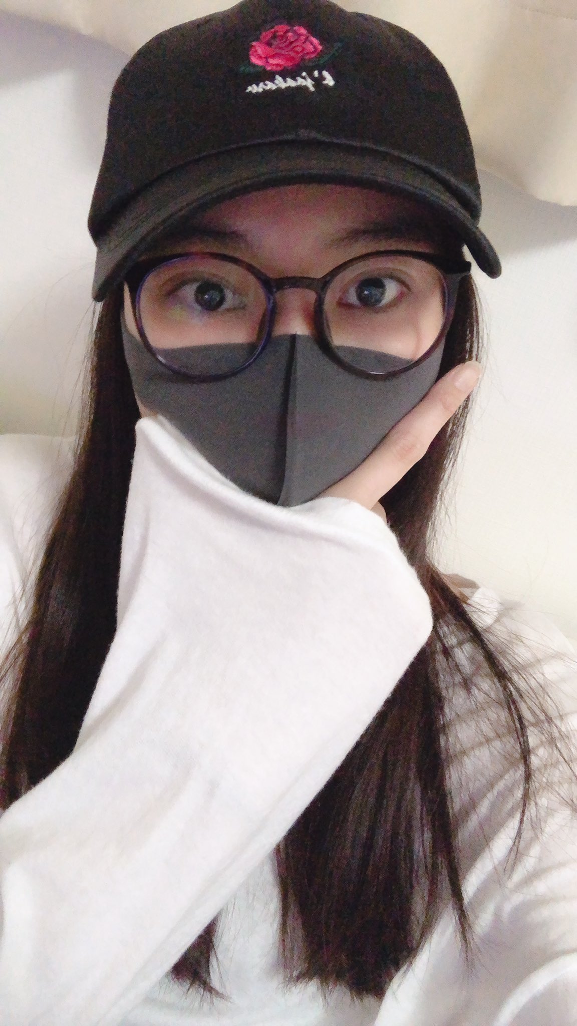 蔵 歩実 Ayumi Kura Takagi Totyu Wwwwww 今の時期帽子マスクメガネ 多いんでいいかなって思ってたんですけどやっぱ怪しいですかね Wwww Twitter