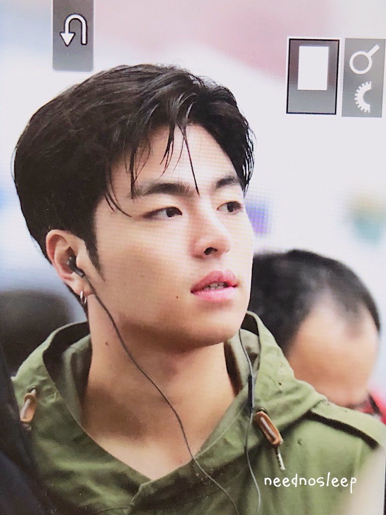 JUNE 190316 NY JFK🇺🇸
#iKON #아이콘 #준회 #구준회
#JUNE #junhoe #具晙会 #ジュネ #TeamiKON #SoompiAwards⁠ ⁠ #TwitterBestFandom⁠ ⁠