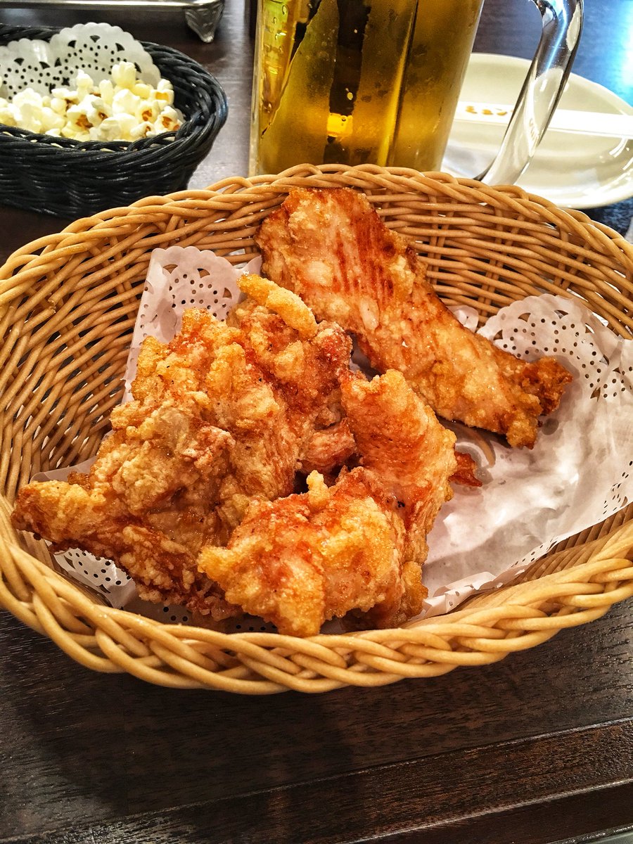 Zwalker ここ一年で食べた唐揚げの個人的なトップ3です この3つは順位つけがたいので 同列一位 ミュンヘン 京都 四条河原町 三田製麺所 鳥久 東京 蒲田 チェーン店の三田製麺所は 唐揚げ定食 とかメニューに入れて欲しいレベル Zwalker ここ一年で食べた唐揚げの個人的なトップ3です この3つは順位つけがたいので 同列一位 ミュンヘン 京都 四条河原町 三田製麺所 鳥久 東京 蒲田 チェーン店の三田製麺所は 唐揚げ定食 とかメニューに入れて欲しいレベル