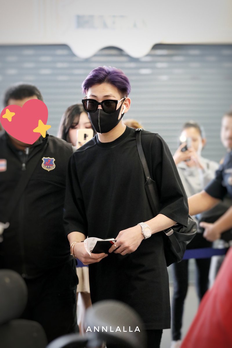 BambamClothes's tweet photo. #BAMBAM #RICKOWENS
DRKSHDW Oversized T-shirt $288

#BAMBAMCLOTHES https://t.co/bJ1WSkNhBa