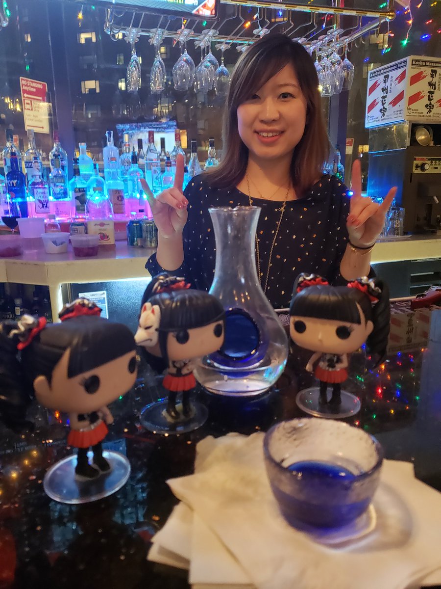 BM_W_Journey's tweet photo. #NewYork での第一夜を新しい仲間達や日本酒と共に #HaneSushiでお祝いしてます!
#BABYMETAL #HaneSushi #NYC #WonderfulJourney #moresakeplease https://t.co/xmcygoNk6i