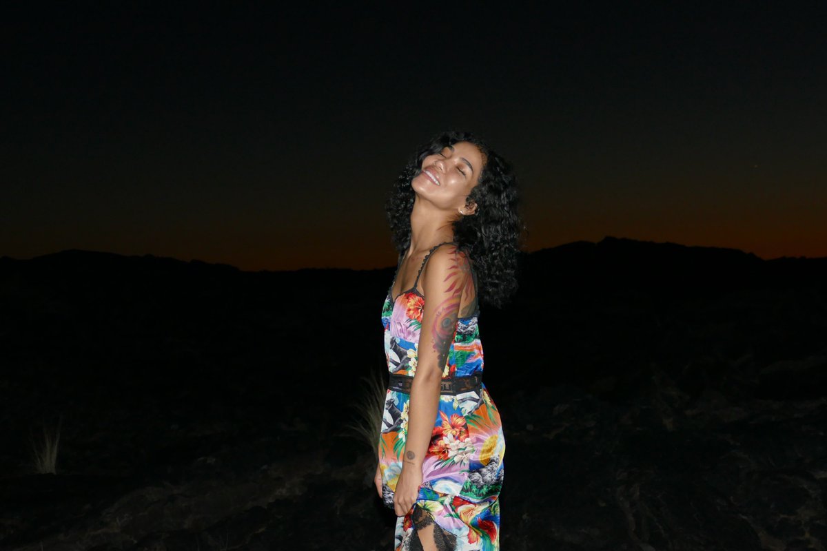JheneAiko's tweet photo. ✨ cheers to 31 years ✨ https://t.co/N6Sn8bn6t6
