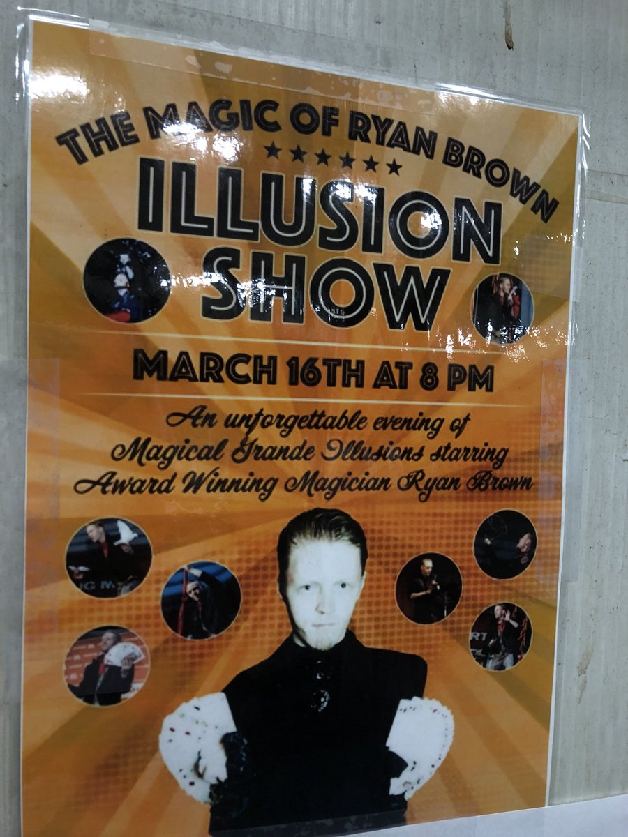 MoVernie's tweet image. Jam packed crowd came to watch #Illusionist Ryan Brown performed at #401MiniIndy.

#Event

#RyanBrown #magic #entertainment #marchbreak @CoreyDixon33
