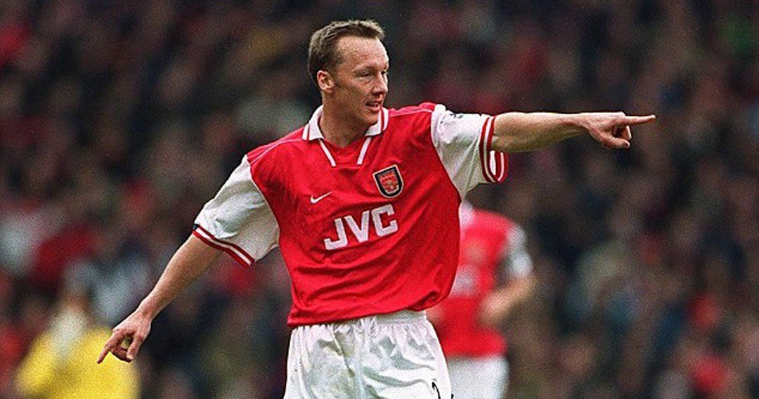 Wishing a very happy birthday to two of Arsenal s greatest right-backs of all time Lee Dixon and Pat Rice!  