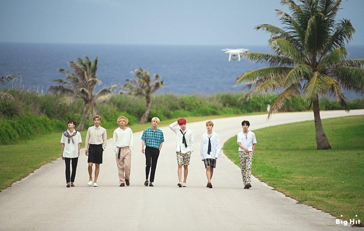 eun_hee97's tweet photo. [-190317]
_Bài hát nào của BangTan bắt đầu bằng chữ "D" nhỉ?!??🤔
_Cmt + hashtag vote👇

👉 #TeamBTS #TwitterBestFandom 
#SoompiAwards @BTS_twt 👈
[#Hee] https://t.co/RdlVJhjKtq