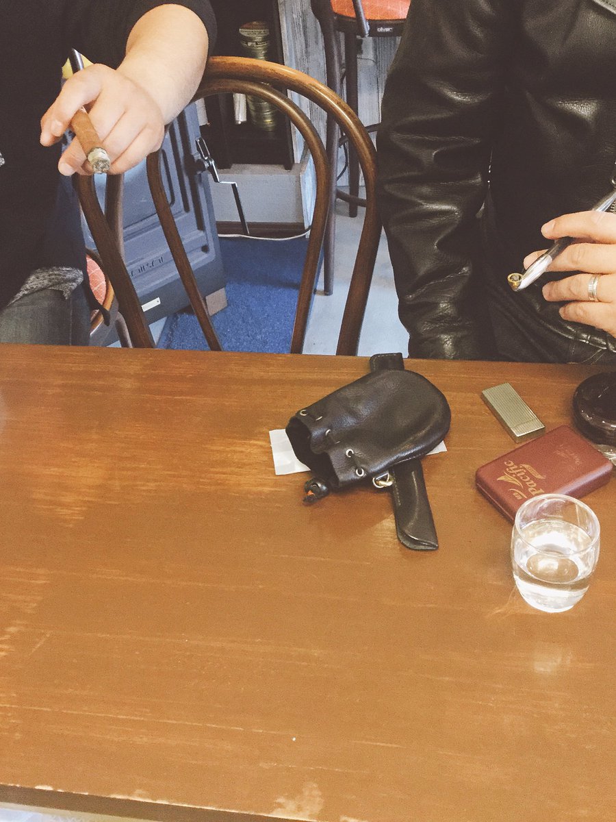 日曜午後、至福のひと時🚬