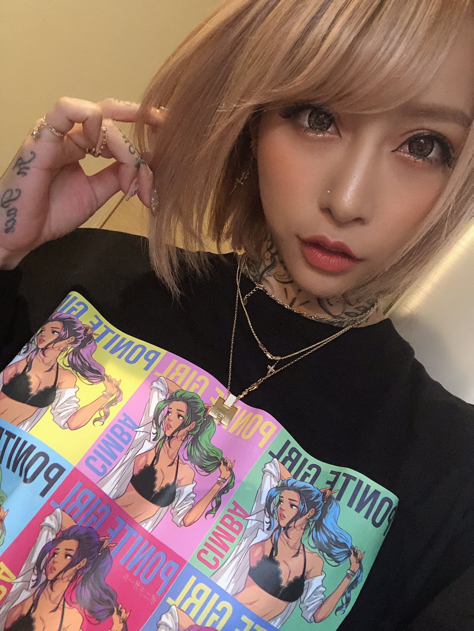 TW Pornstars 3 pic. 泉 麻那 Izumi Mana. Twitter. はーい!今日も楽しい🧡 ️🖤. 1200