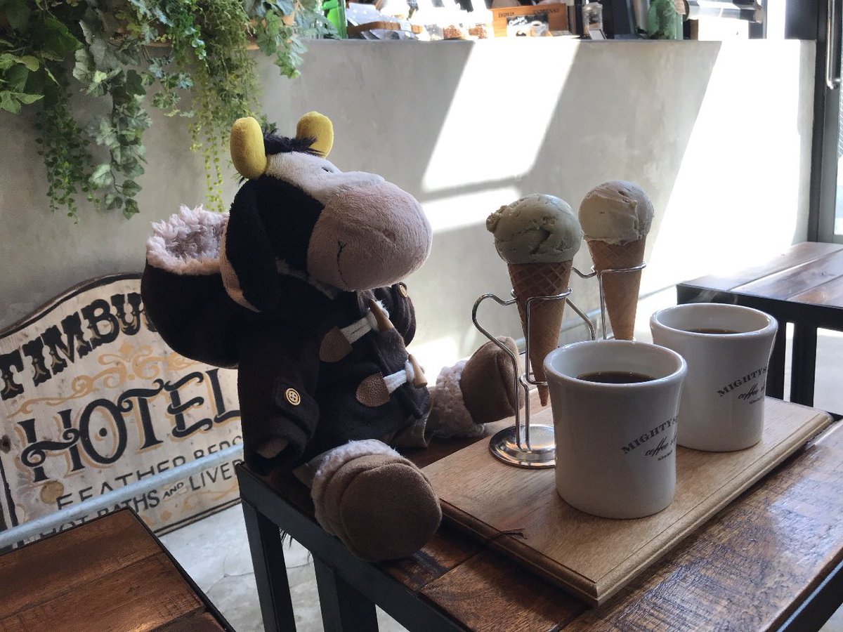 moto22public's tweet photo. まほろば館の後、mighty step'sさんで休憩するうしくん。もーちゃんとアイス美味しく頂いたなw
#NICI #MightySteps #ぬい撮り #ぬいどり https://t.co/XxeaxQ5QPl