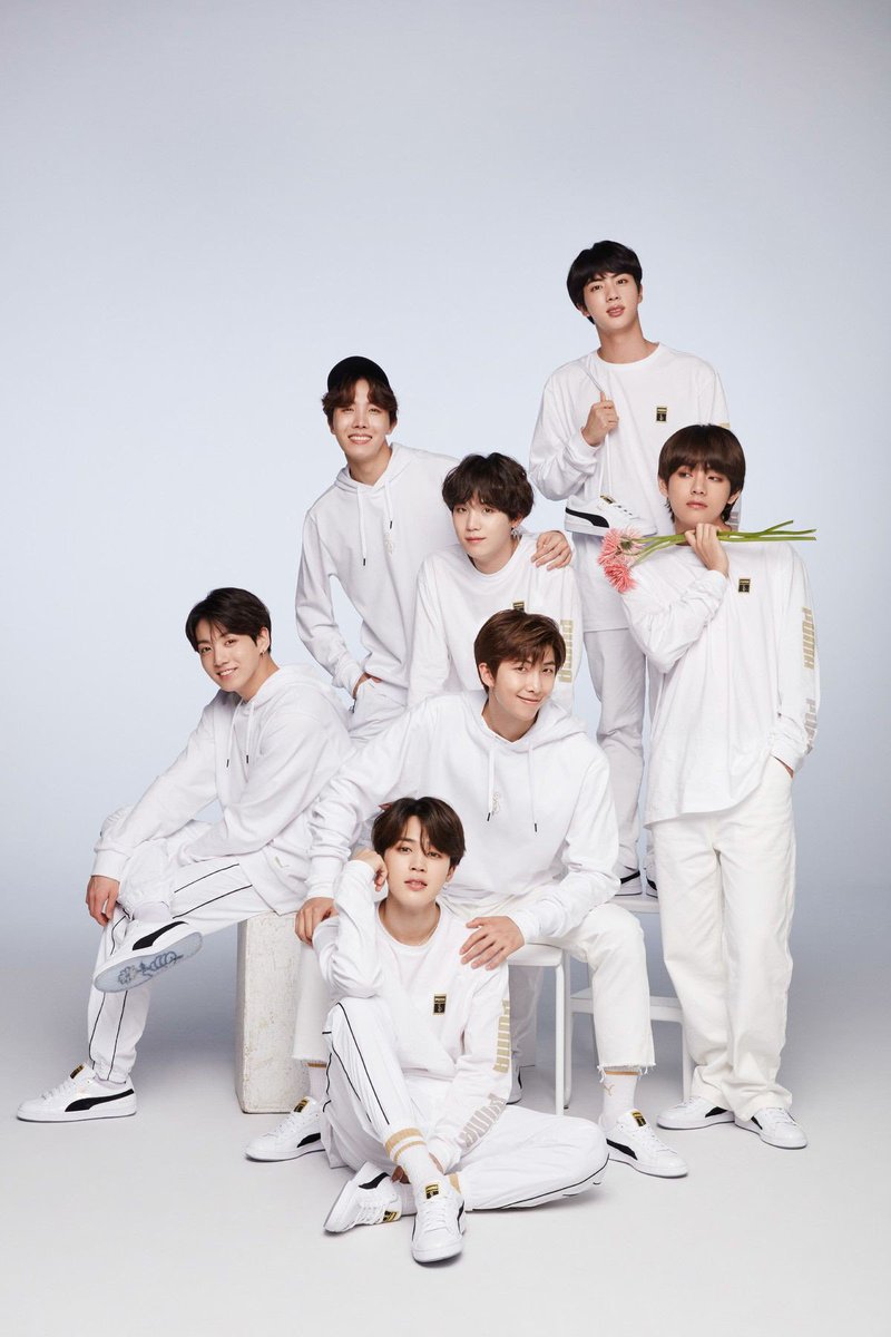 IqlimaZalfa1's tweet photo. SEMANGAT SEMUA 🐨🐈🦄🐰🐥🐯
방탄소년단 😍😘😍😘😍😘
@BTS_twt
#TeamBTS
#SoompiAwards
#TwitterBestFandom https://t.co/eIYSbR9D7N