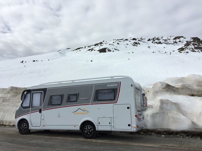 El VERDADERO pie de pista nos lo muestra SeisEnUve en esta excelente guía para aprendices de #skibum 👉https://t.co/taJfrKqcGE