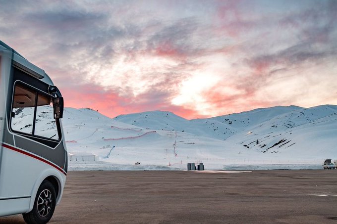 El VERDADERO pie de pista nos lo muestra SeisEnUve en esta excelente guía para aprendices de #skibum 👉https://t.co/taJfrKqcGE