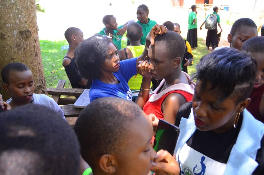 imranpap's tweet photo. Makeup matters if your coming for the #olloexperienceschooltours
Happening now at #Forethill https://t.co/De4OQkClzx