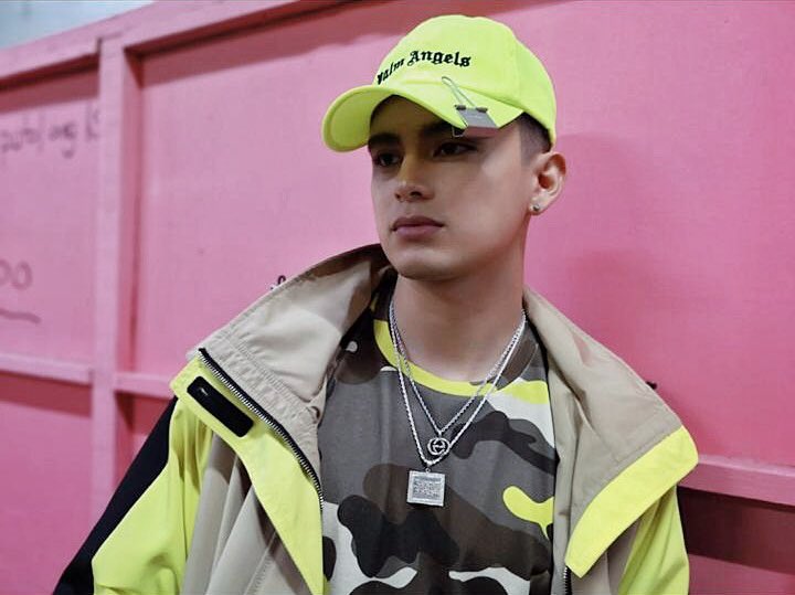 styledwithabang's tweet photo. We want to see how you rock the binder clips too! Tag us! 🖇 #styledwithabang https://t.co/Bgc3WGOuy3