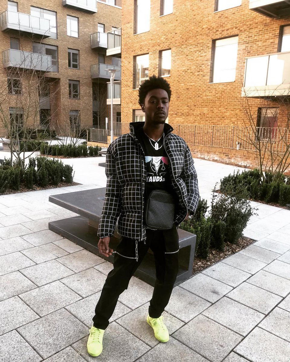 All new collections YAUDS ready on store and tokopedia.

Get this stuff 🛒
Enjoy shopping.
.
Tokped : jakclothstore
Intsagram : jakclothstorebekasi

#jakcloth 
#jakclothstore 
#jakclothstorebekasi