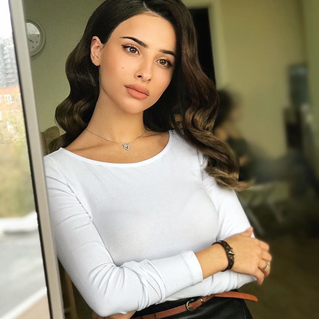 Twitter पर 世界の美女 モデルのayanaさん アゼルバイジャン