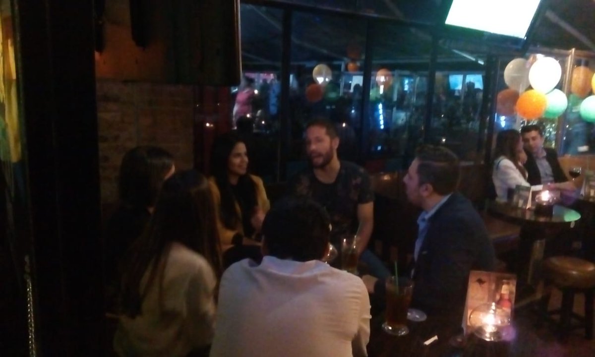 OzyPub's tweet photo. Cierra una etapa @OzyPub , seguiremos con nueva energía, menú y sorpresas para todos a partir de hoy! Gcs a todos nuestros clientes por estos 15 años de permanencia! https://t.co/AbNC5vaKp9