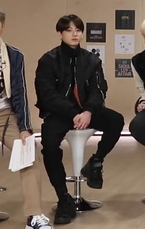 jungkook chunky shoes