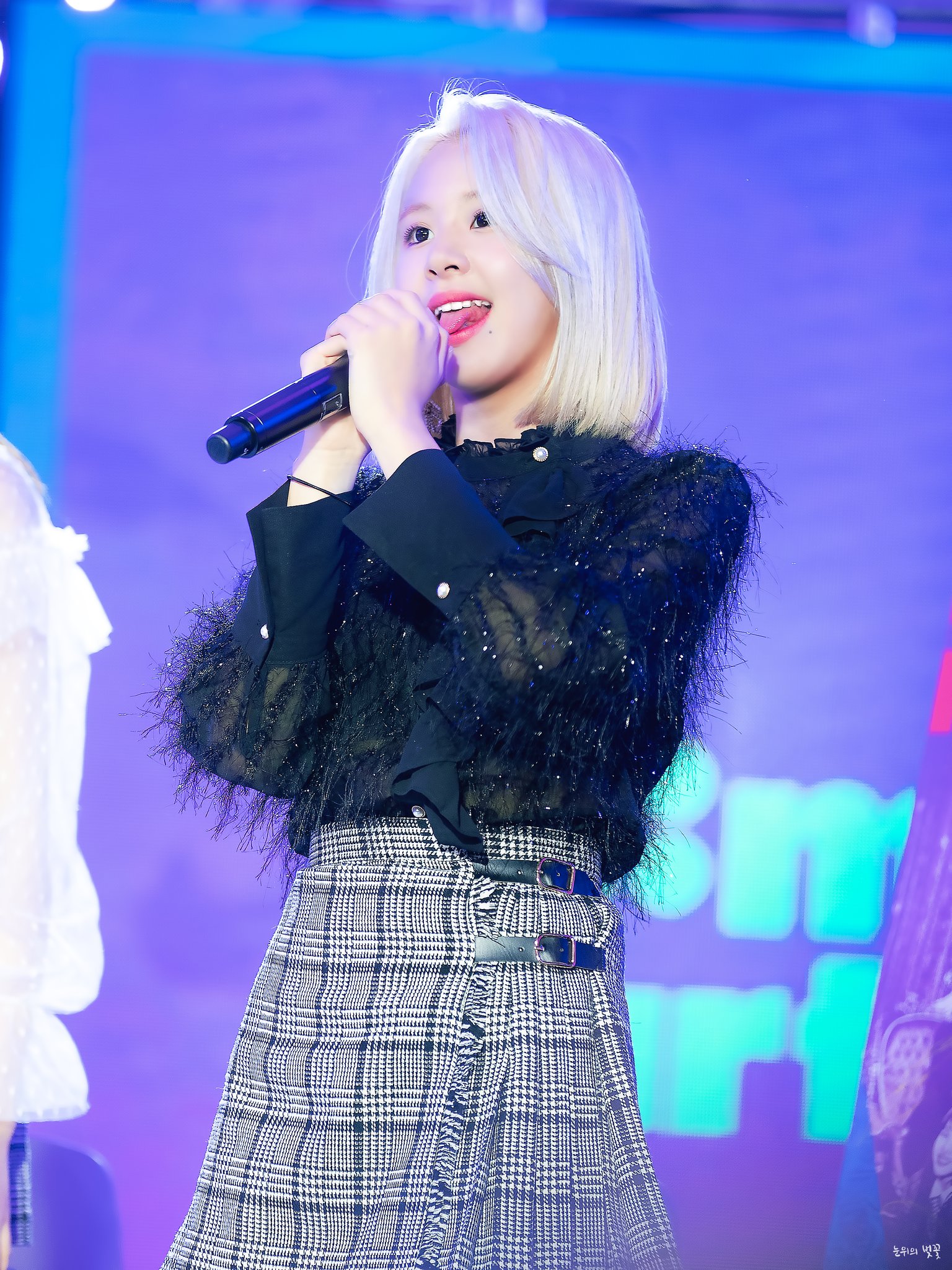 D12GhBfU0AAGhBW.jpg:orig