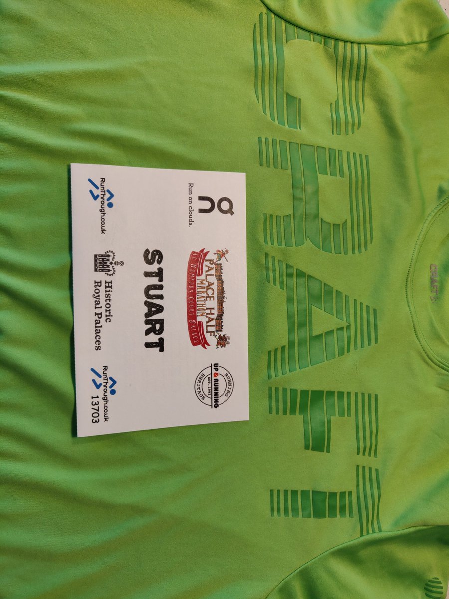 craftstuart's tweet photo. Challenge number 3, on my way to Hampton Court for the @PalaceHalf half marathon. Raising money for two great causes please donate if you can. (almost) 3 down 9 to go! https://t.co/ovyfkvEXYy https://t.co/kjLQPtg7Ow