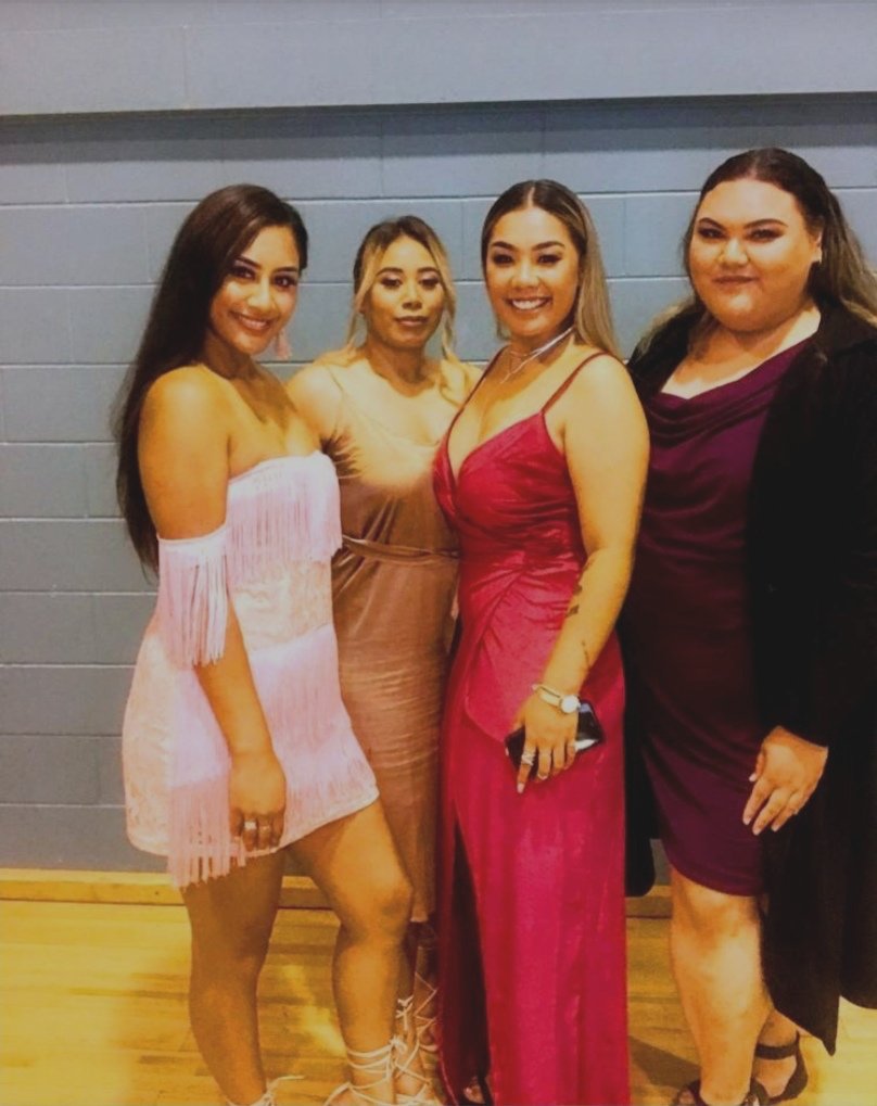 Ina_Sau's tweet photo. Top 4 pics of the night ❤️ #EOC #SquadWeightLossChallenge #STRONGANDUNITED #RebootChallenge https://t.co/QVELFnFp2Y