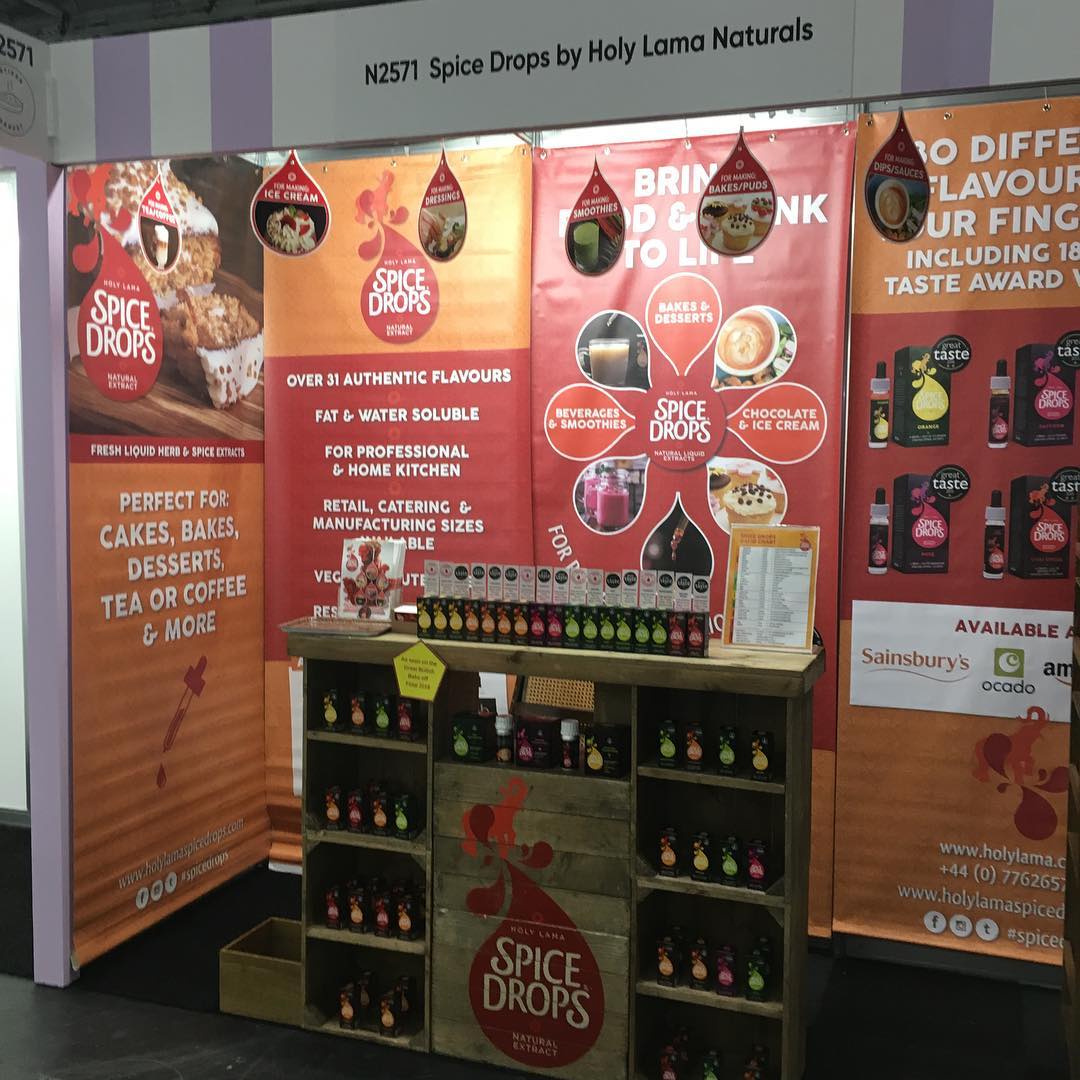 EatDrinkCoconut's tweet photo. RT @spicedropsuk: All up for @IFE_Event come try the treats we have ready for you all@made with our Spice Drops!
•
•
#mixology #spicedrops #mixologist #drinks🍹 #bakingacake #cakesofinstagram #tealover… https://t.co/mvRa33mKPx… #ife19 #flavourings #ingredients #spices https://t.co/lXg7JfiRhr
