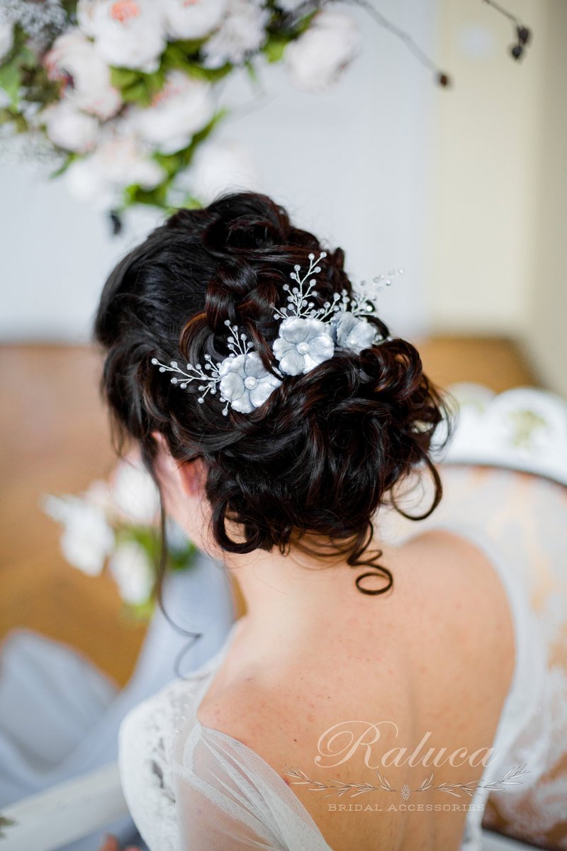 Excited to share the latest addition to my #etsy shop: Bridal Hair Comb, Hair Accessory, Bridal Hairpiece, Peigne Cheveux Mariage, Bridal Hair Piece, Decorative Comb, Haarschmuck Braut etsy.me/2W2UzSj #weddings #accessories #bridalhaircomb #bridalhairpin #decor